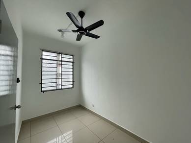 For Rent - Cyber city Phase 1 - 1st floor
