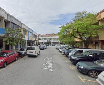 Prime Location Bandar Puteri Puchong Shop for Rent