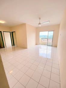 Hot Rental!! VISTA PINGGIRAN APARTMENT, SERI KEMBANGAN.