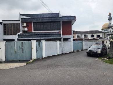 (corner Lot)double Storey Jalan Zamrud (taman Gembira) Klang