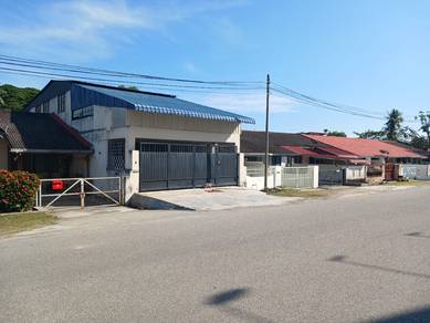 1.5-storey-Terraced-House-for-sale-Sitiawan-Perak