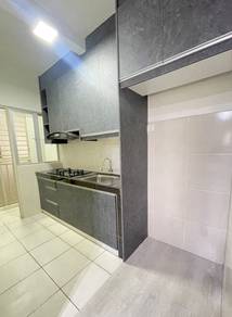 Sky Awani 1@3R 2B 1P For Rent