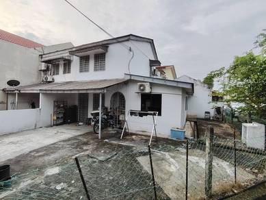 Teres Cluster Seksyen 18 Shah Alam_corner Lot_