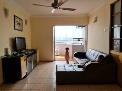Amadesa Resort Condo 3 rooms Renovated, Desa Petaling KL