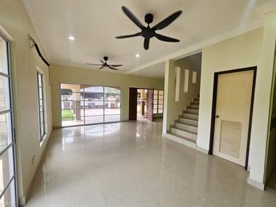 Huge Corner 7000 sf D'Kayangan Semi D House Shah Alam Seksyen 13