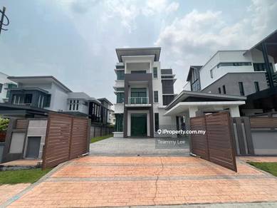 3sty LIFT Bungalow Wira Mutiara, Facing Playground, Bandar Sungai Long