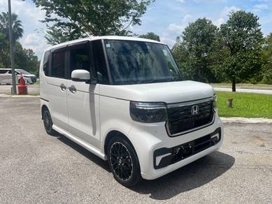 Honda N BOX 660 CUSTOM TURBO New Facelift