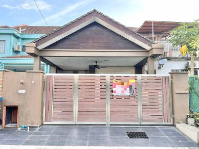 RENOVATED Jalan Yakut Seksyen 7 Shah Alam Double Storey