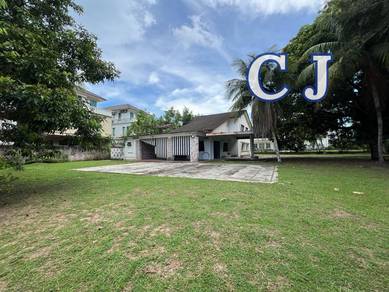 1.5 Storey Corner Bungalow House For Rent 18,000sqft Land Georgetown