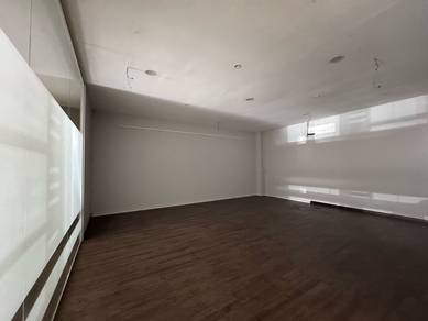 Bukit Indah 2sty 22*75 Shop Facing Main Road Nusajaya *Ground Floor*