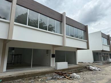 Huge Shop @ Kesuma Square Semenyih Brand New Shop Lot for Rent