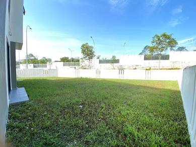 [Extra Land 35ft above] One Park Corner Hs No1 5R5B Completed Free MOT
