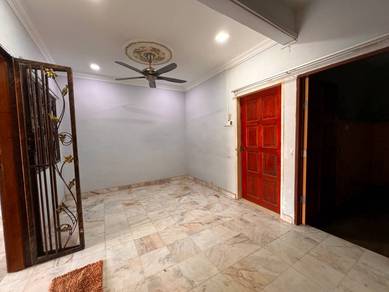 Jalan Temenggong Ahmad (RUMAH 5 BILIK)