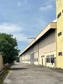 Subang light industrial park 4 storey warehouse