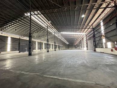 Subang light industrial park 4 storey warehouse