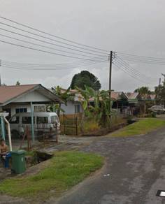 Corner di Tmn Allamanda Matang