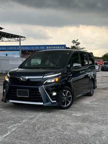 Toyota VOXY 2.0 KIRAMEKI 2 2PD 8SEATER 58K KM