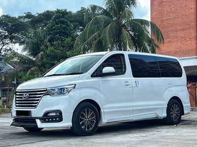 Hyundai GRAND STAREX EXECUTIVE PLUS 12 SEATER