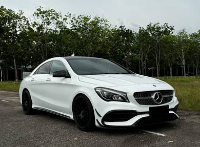 Mercedes Benz CLA180 1.6 AMG  (A)