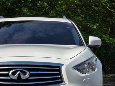 Infiniti QX70 3.7 (A) POWERFUL AND HANDSOME SUV!!!