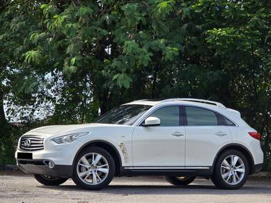 Infiniti QX70 3.7 (A) POWERFUL AND HANDSOME SUV!!!