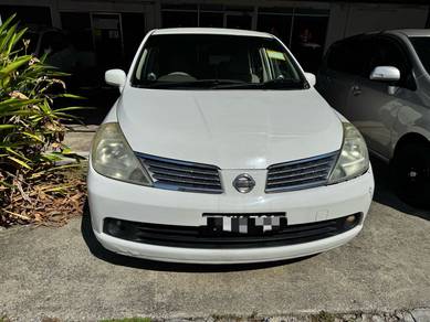 Nissan LATIO 1.6 ST-L (A)