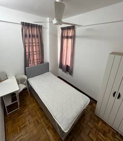 Single room for rent