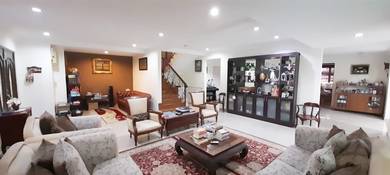 Big Land Corner Lot Freehold Facing Open 2 Storey Putra Height