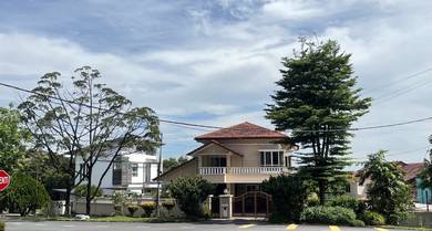 2 Storey Bungalow in SS19 Subang Jaya Open to All Nicely Kept For Sale