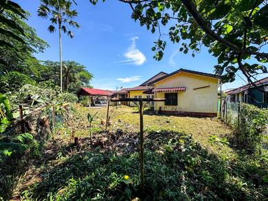 Corner lot tanah LUAS !! Single Storey Terrace Antara Gapi, Serendah