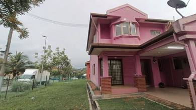 2sty Corner House Facing Playground, Dekat Sekolah Seksyen 7 Shah Alam