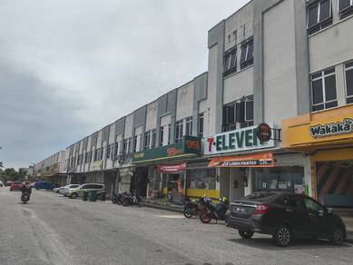 Facing Road 3 Storey Shoplot Kompleks Perniagaan Langgar For Sale