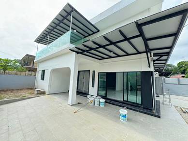 Double storey/ Semi-d/ Jalan yusof taha/ kampung mahmoddiah/ 80100/Jb