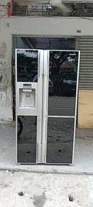 Hitachi 2 side by side door fridge refrigerator pe