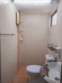 Selayang  Amansiara Townhouse Road level