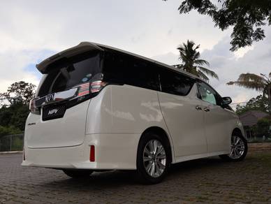 Toyota VELLFIRE 2.5 ZA(A) 5 YR WARRANTY M185