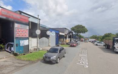 Rare unit/1.5 storey Link Factory/Freehold/High Demand/Mount Austin/JB