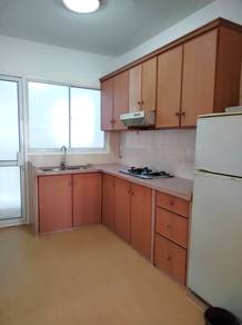 Mid floor, fully furnished & well maintained!