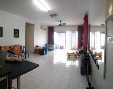 End Lot + Level 10 + Facing KLCC Monte Bayu Condominium, KL