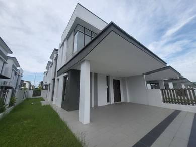 BRAND NEW Double Storey Semi D House Semenyih