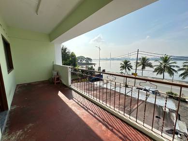Apartment Stulang