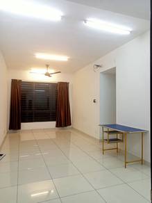 Kiara Plaza Basic 3 Rooms 2 Bathrooms For Rent, Kajang,MRT