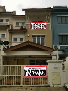 (Freehold) 2.5 sty Renovated, Bukit Serdang Seri Kembangan. Sel