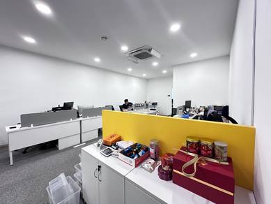 2 storey shop (WITH 3 PARKINGS), Kuchai Business Park