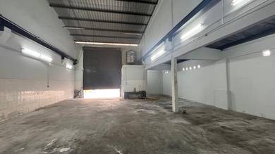 Port Klang  Corner 1.5 storey Link Factory  35’x75’
