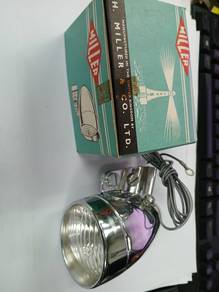 Lampu basikal lama