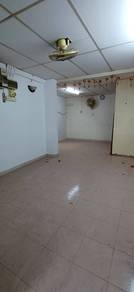 Macallum Street 2-Storey Cluster House 3-Rooms 1000sqft Kitchen Top