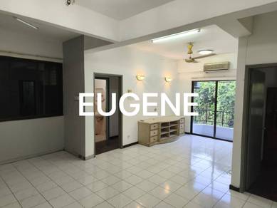 Vista Condo for sell 1 carpark kitchen renovated area relau