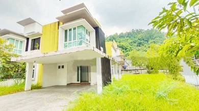 Tijani Ukay Ampang 2.5 storey Bungalow (Corner Unit) in beverly sering