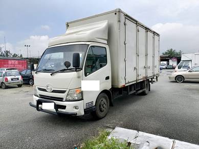 Yr.2015/2016 HINO WU720R 17ft